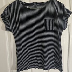 Womens Medium Navy and White Striped Short Sleeve Casual Top